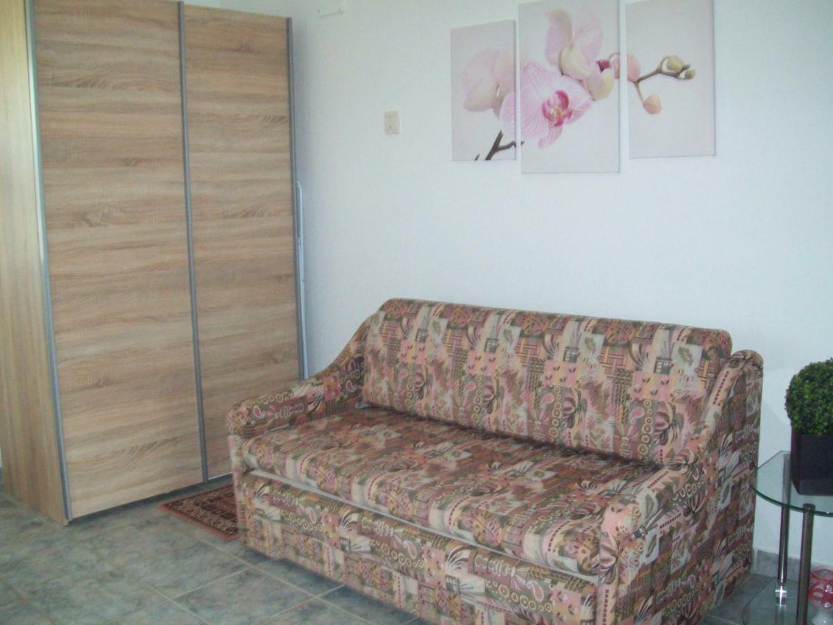 Ferienhaus Am Plattensee Balatonmáriafürdő Екстериор снимка